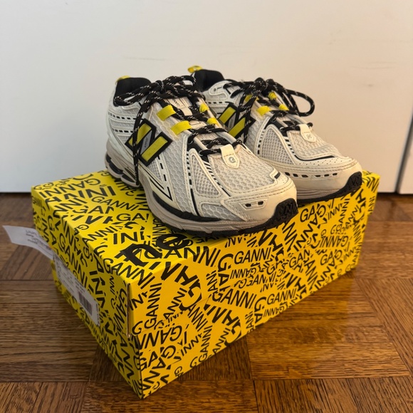GANNI x New Balance 1906R - Picture 6 of 14